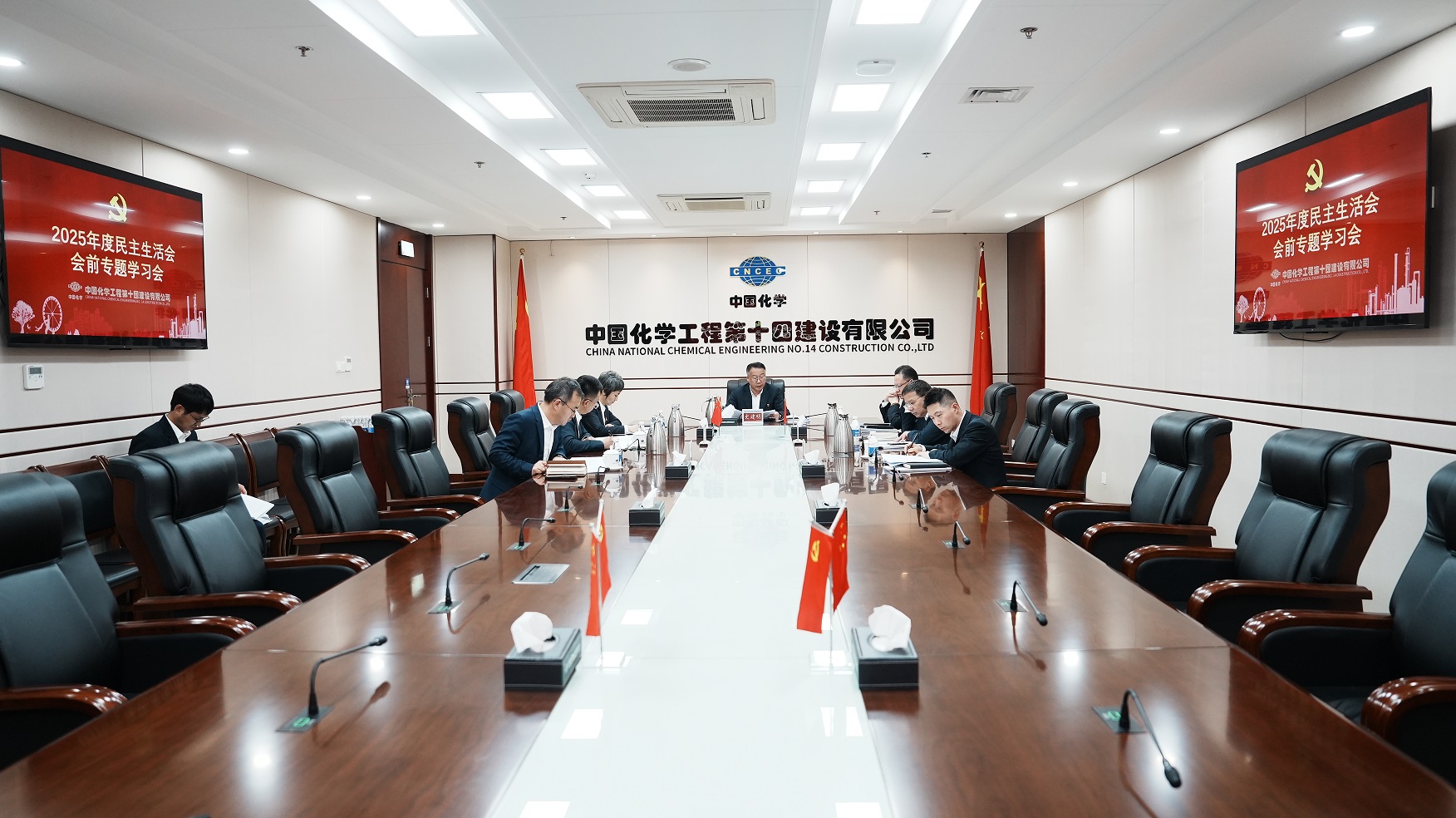 f197bde9ba1edae692ff68a9387682f4.jpg f197bde9ba1edae692ff68a9387682f4.jpg